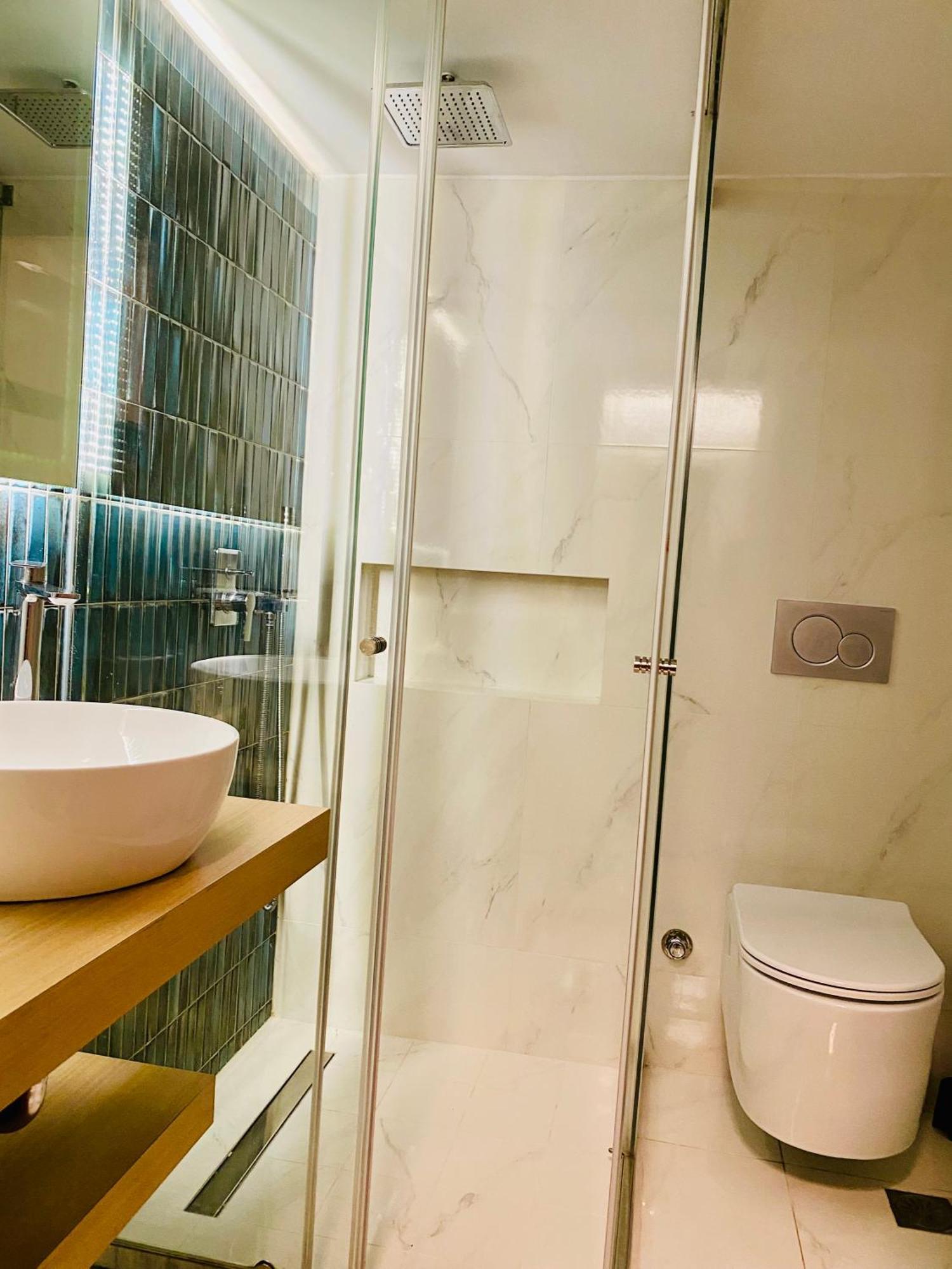 Antinoros Inn, Stylish Apartment,3' To Metro Athen Eksteriør billede